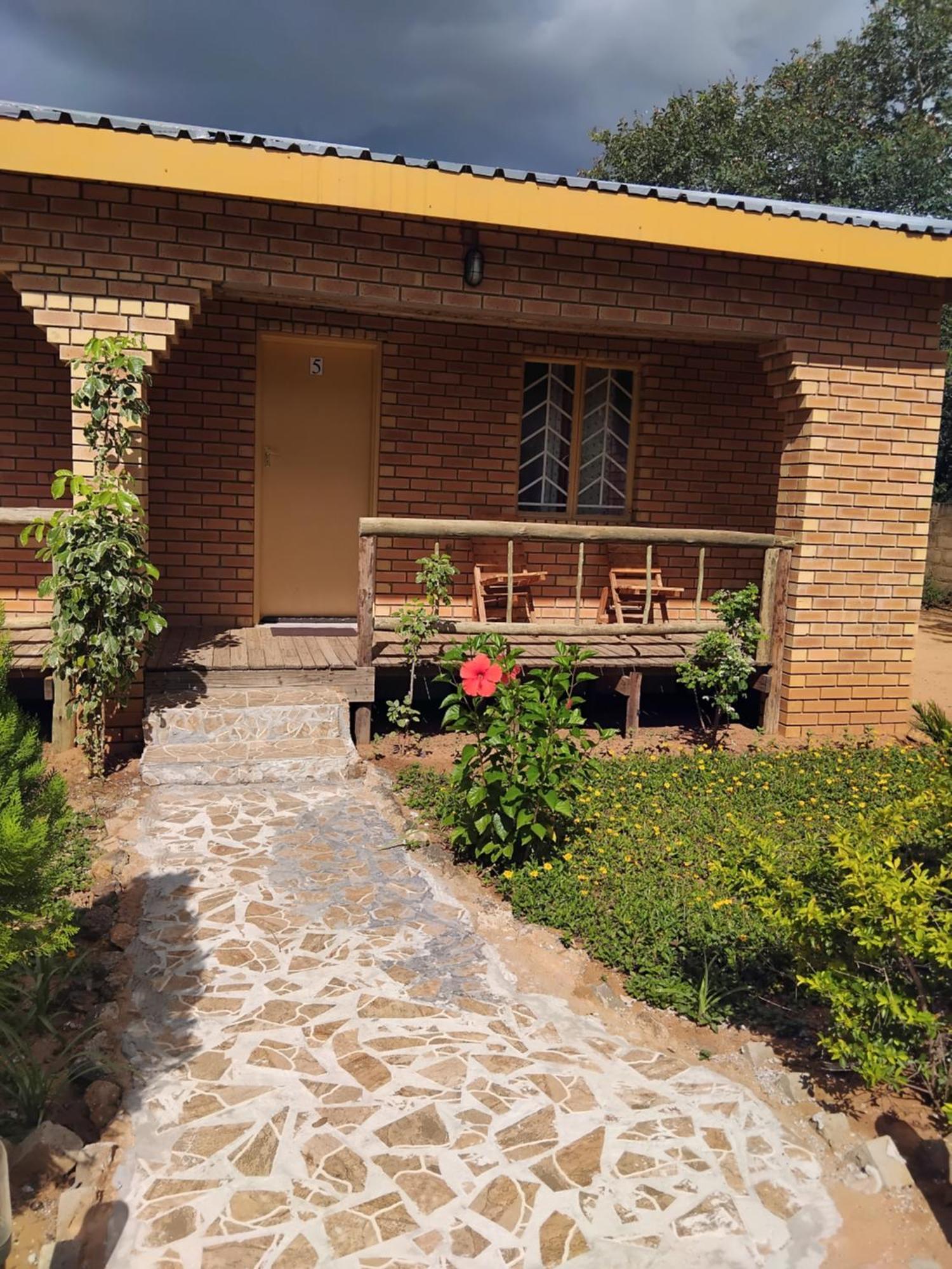 Sunshinevibe Guest House Kasane Dış mekan fotoğraf